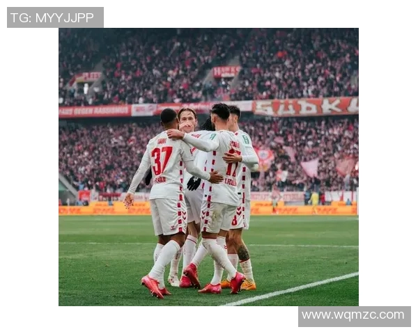 科隆遭遇连败，球迷怒斥主帅：何时才能下课？